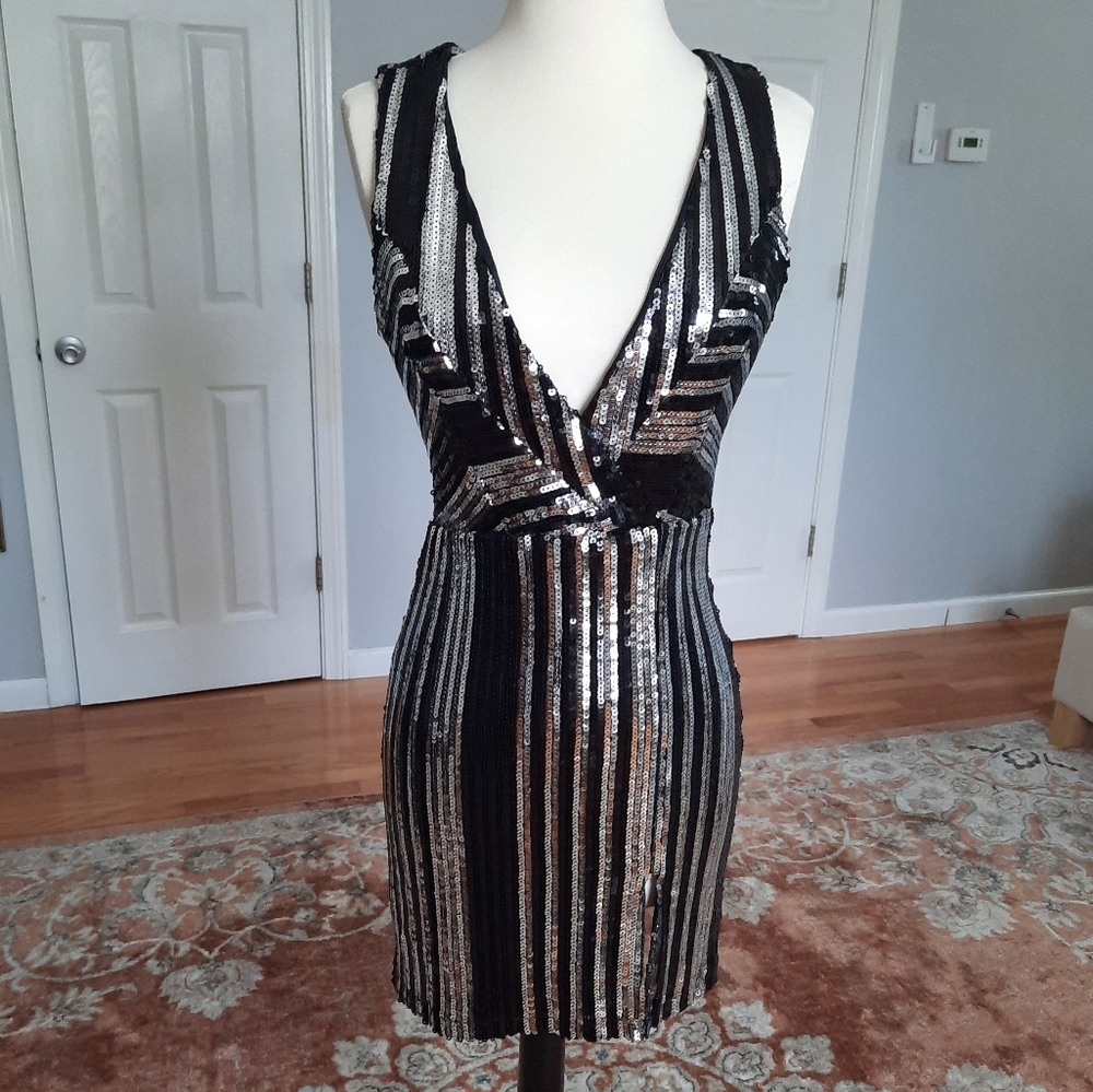 Charlotte Russe Black and Silver Sequin Bodycon Mini Dress